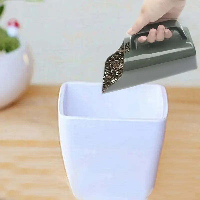 Paletta in plastica multiuso 1 - Planted Aquarium With Gravel recensione e prezzo